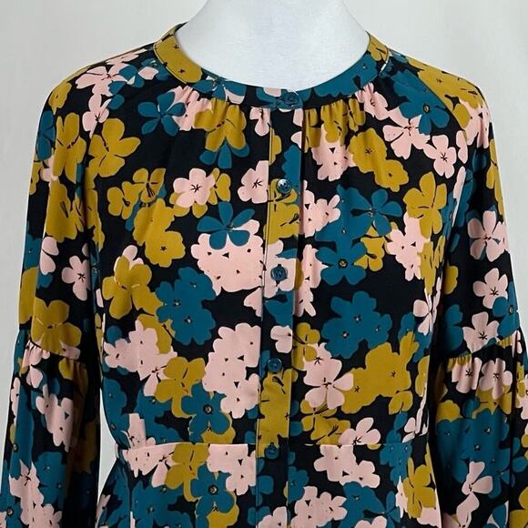 Cabi Black Bold Floral Button Down Cottage DollCore Shirt NWOT Size XS Oversized - Picture 3 of 11